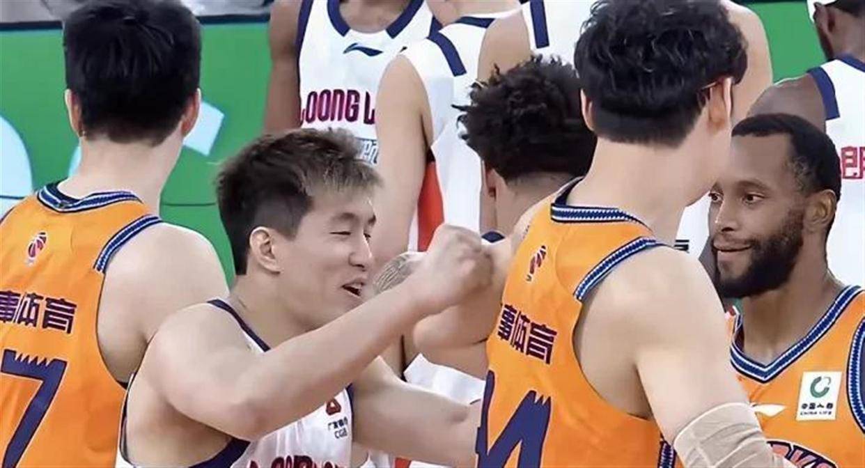 欧联倒计时；深圳男篮今夜强势反弹；细节引发关注；赛场秩序良好；轮换策略成焦点的简单介绍-开云入口